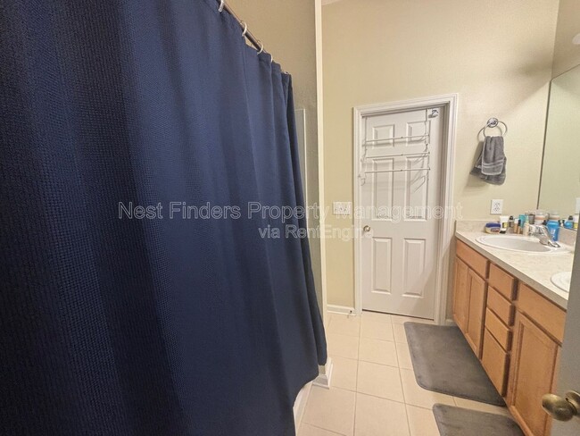 Building Photo - 13339 Solar Dr