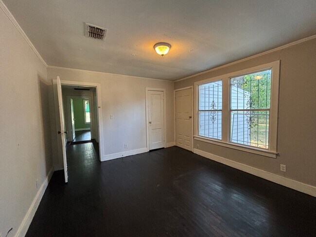 Building Photo - 1414 Parker St