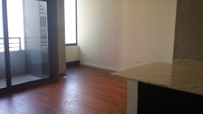 Building Photo - 235 W Van Buren St