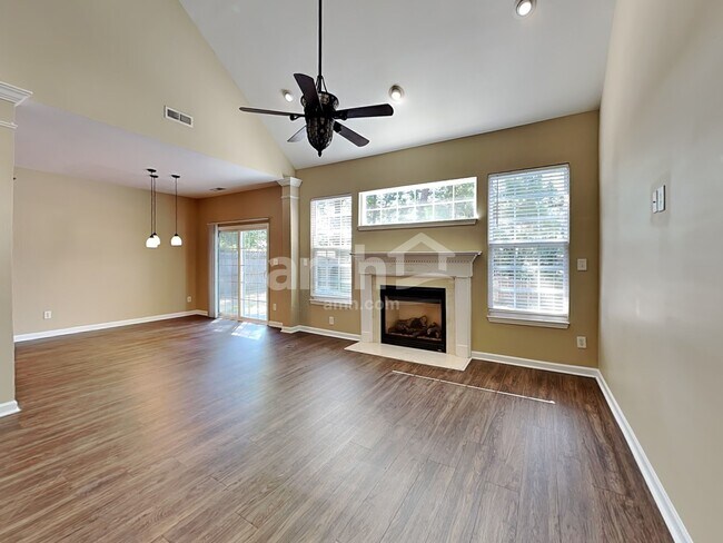 Building Photo - 636 Long Melford Dr