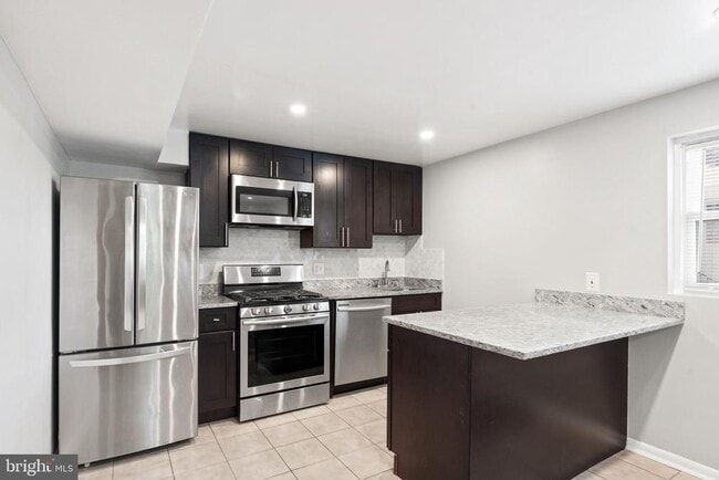 Building Photo - 1606 Opus Ave