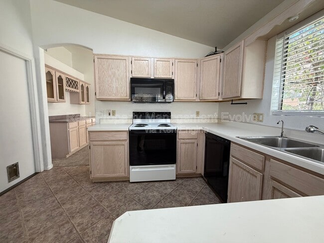 Building Photo - 4260 E Rosemonte Dr