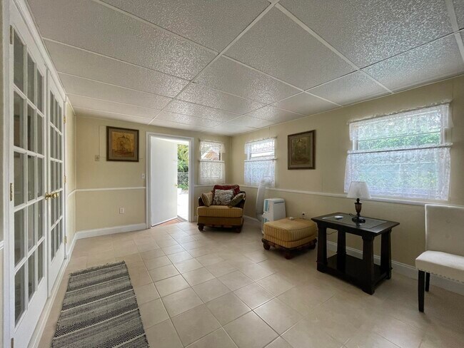 Building Photo - 2395 Idlewild Rd