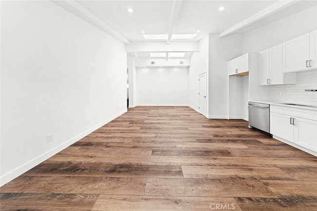 Building Photo - 13010 Hartland St