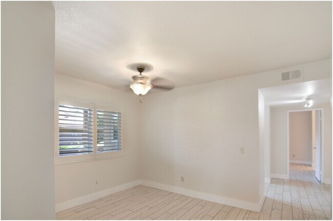 Building Photo - 2 Bedroom Dana Point Condo!