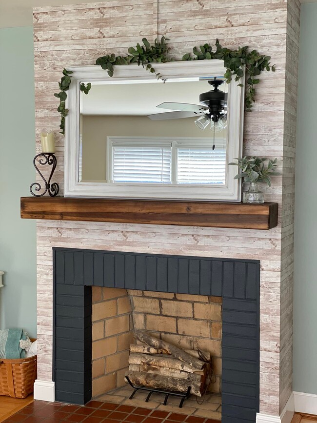 Gas Fireplace - 4604 Boonsboro Rd