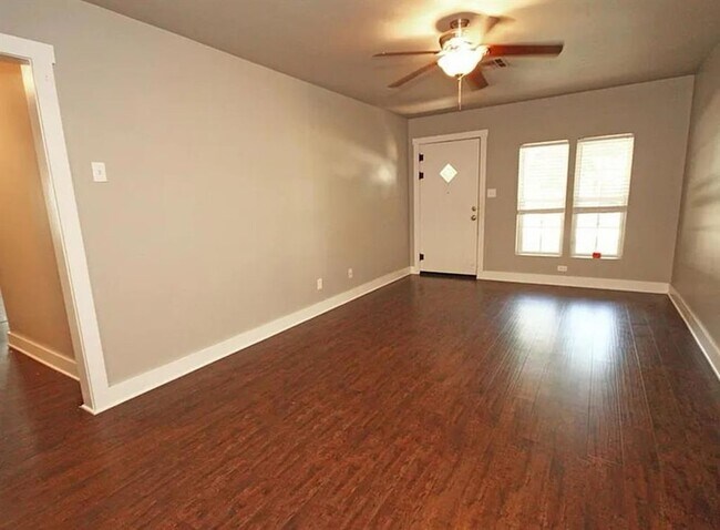 Building Photo - 1205 W Brooks St