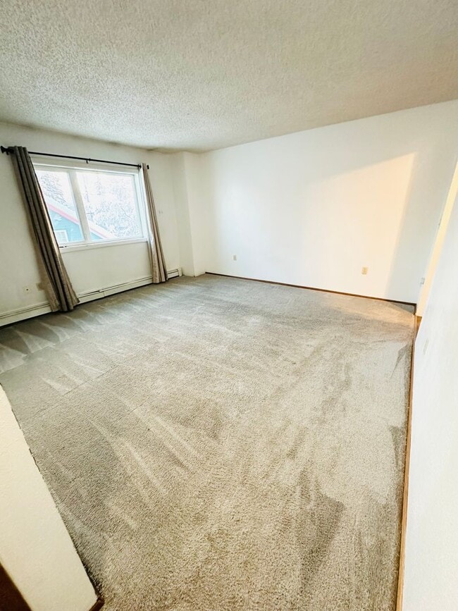 Building Photo - 4th Ave - 910/908/908B