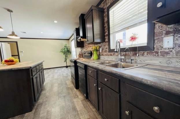 Building Photo - 833 CIMARRON-