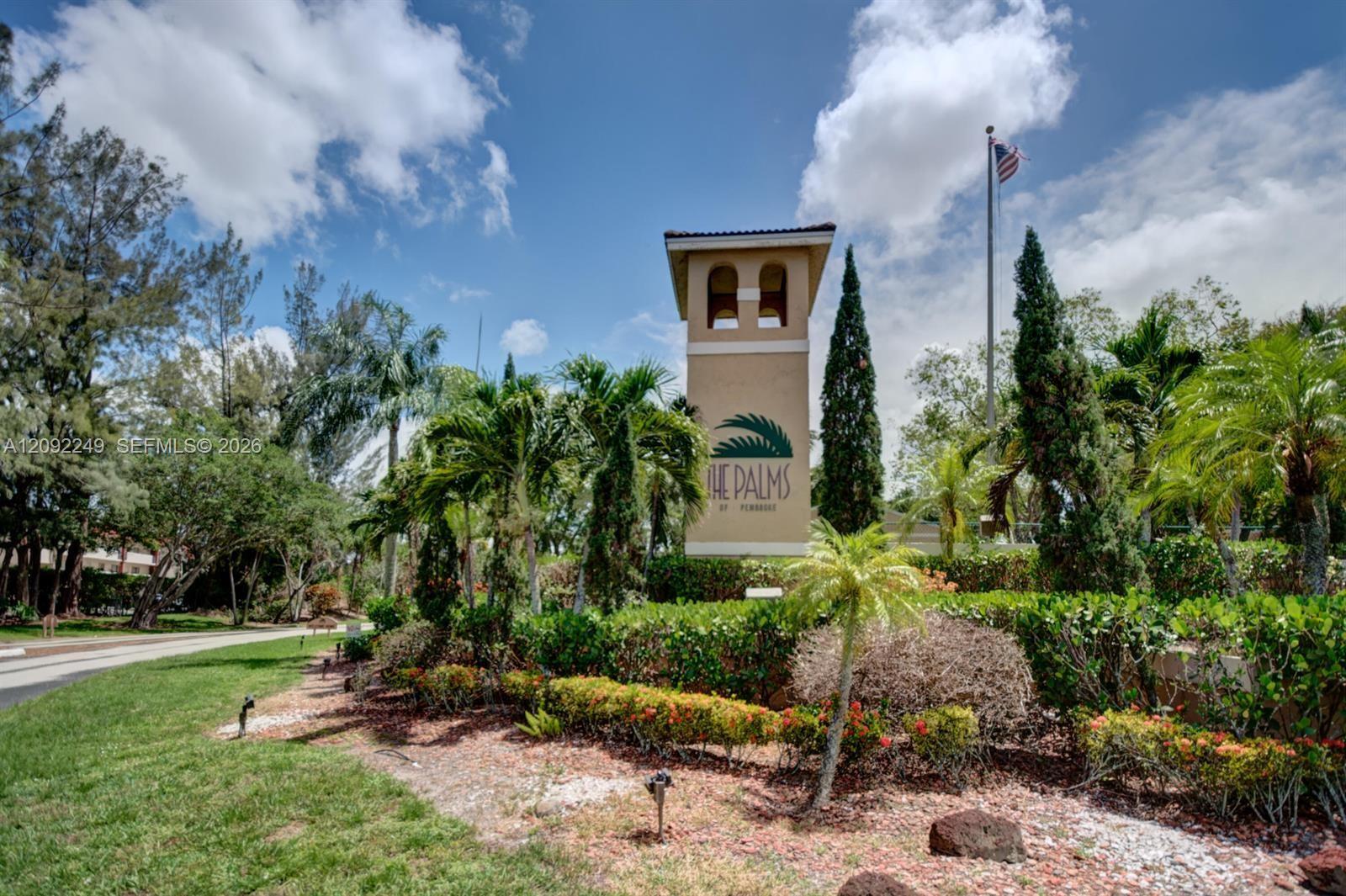 Building Photo - 9472 Palm Cir S