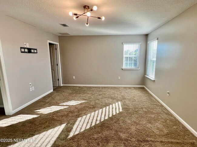 Building Photo - 3955 Hammock Bluff Cir