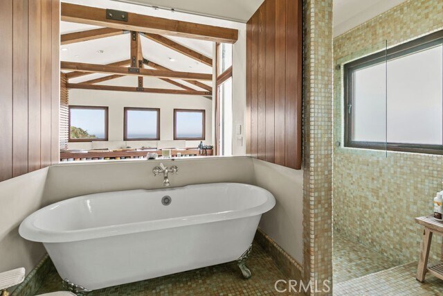 Building Photo - 345 Emerald Bay