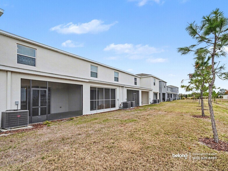 Building Photo - 136 Mangrove Shade Cir