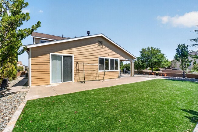 Building Photo - 6985 Lynx Wagon Rd