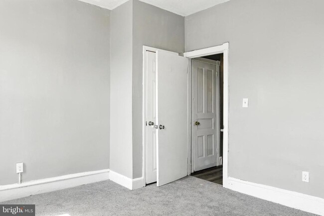 Building Photo - 4030 N Fairhill St
