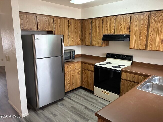 Building Photo - 7215 W Vogel Ave