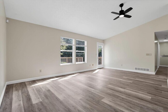 Building Photo - 5541 Mid Day Dr