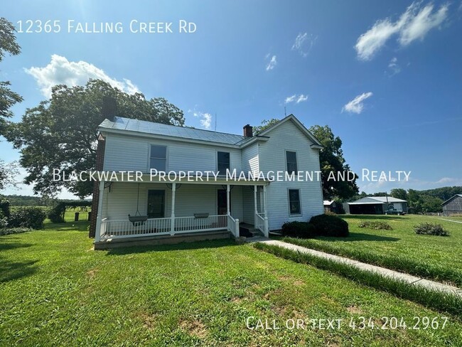 Building Photo - Farm House in Bedford County near Huddleston