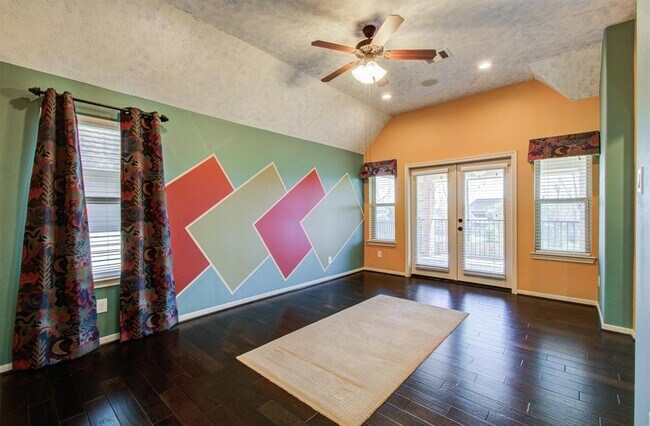 Building Photo - 4203 Scenic Valley Ln