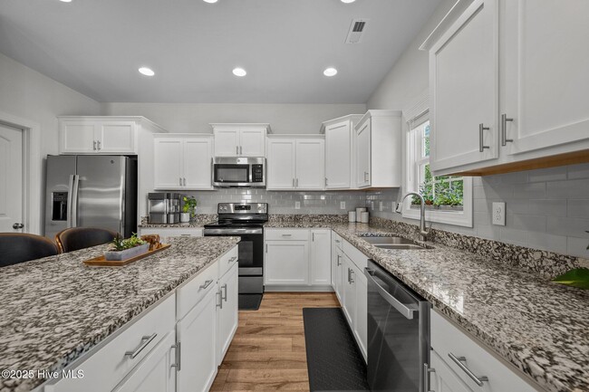 Building Photo - 430 Nantucket Trl
