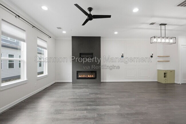Building Photo - 849 Fisher St