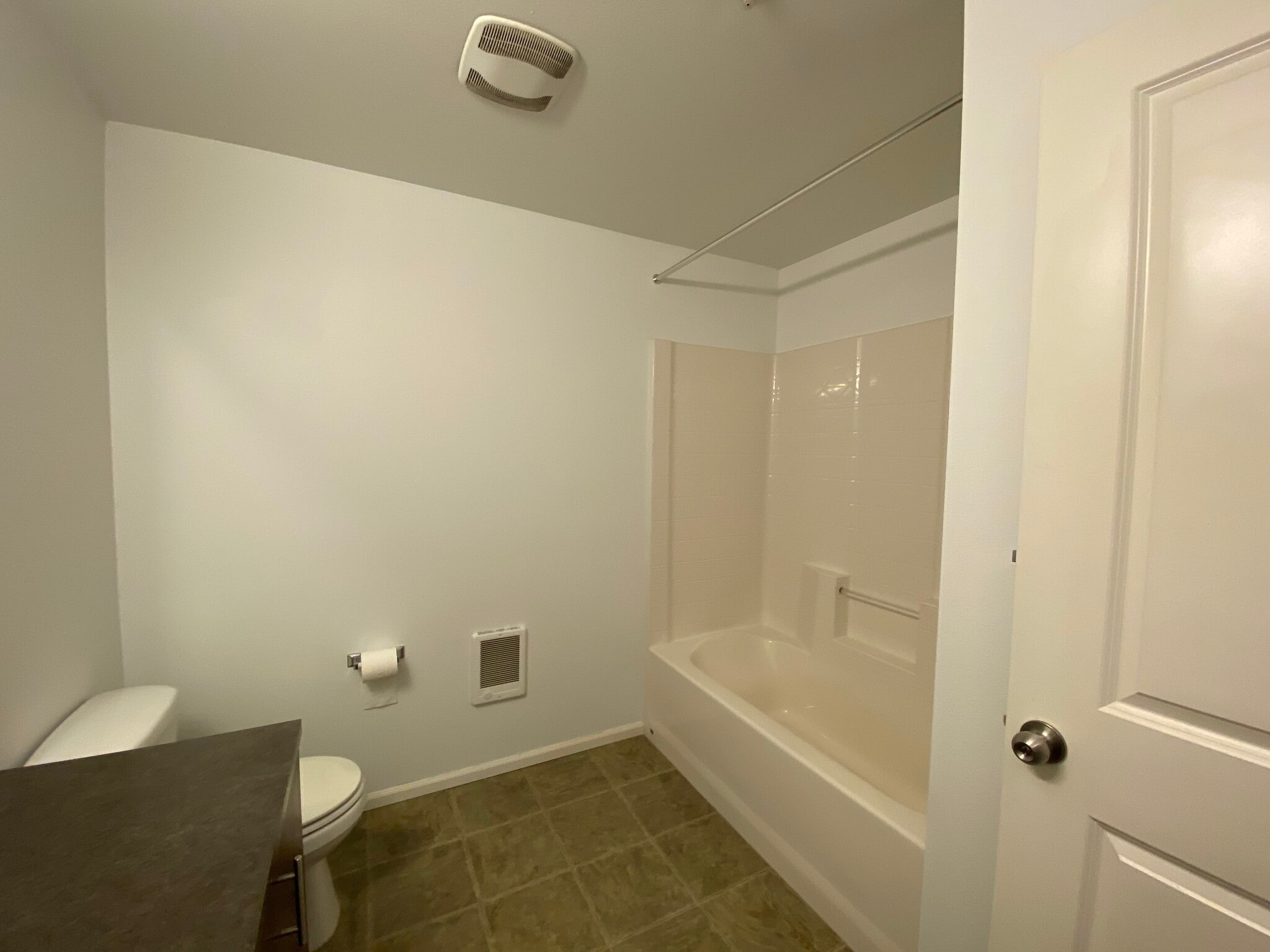 2nd/Guest Bathroom - 15720 Manor Way