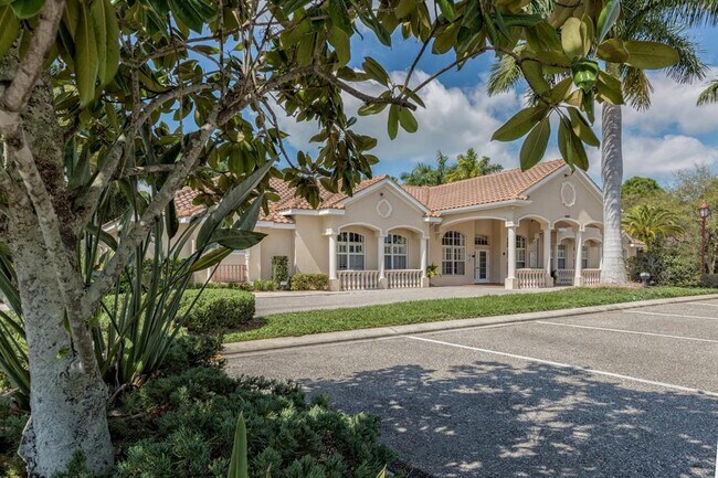 Building Photo - 4437 Corso Venetia Blvd