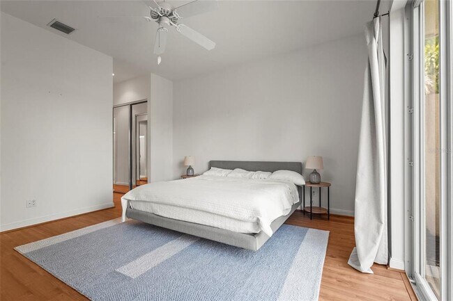 Building Photo - 7716 Uliva Way