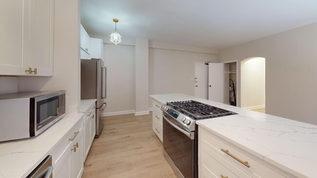 Building Photo - 2515 K St NW