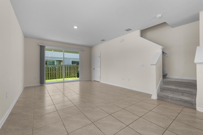 Building Photo - 167 Whispering Brk Dr
