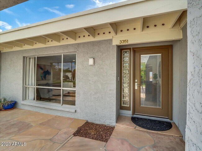 Building Photo - 3351 E Las Rocas Dr