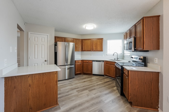 Building Photo - 1005 Meadowbend Dr