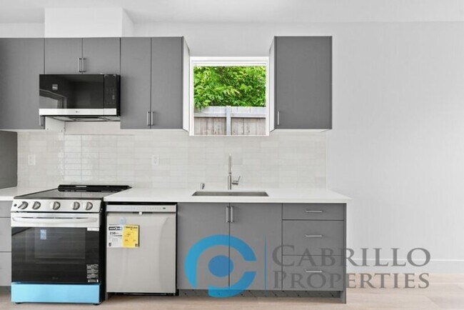 Building Photo - 3520 Oak Glen Ln