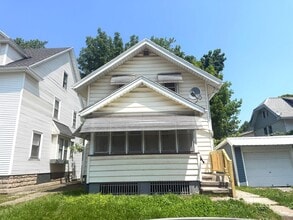 Building Photo - 14 Admiral Park