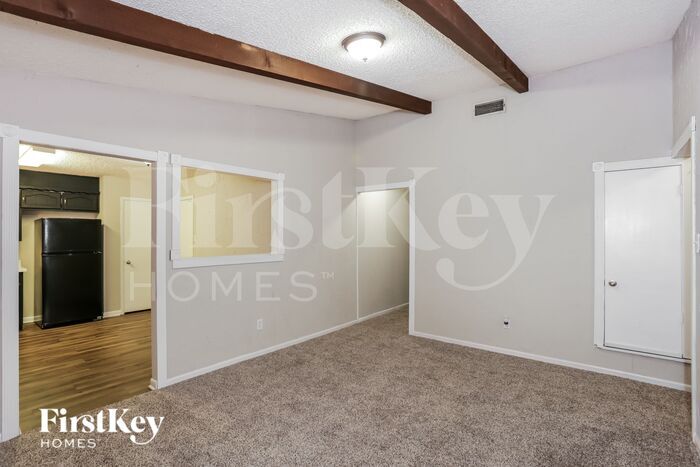 Building Photo - 308 Coury Rd