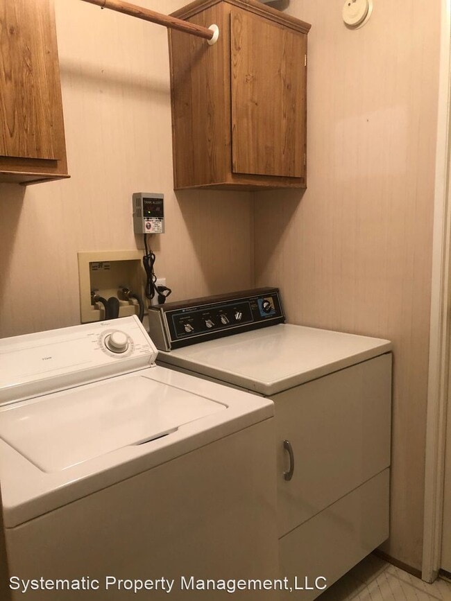 Building Photo - 2 br, 2 bath House - 31213 555th Street