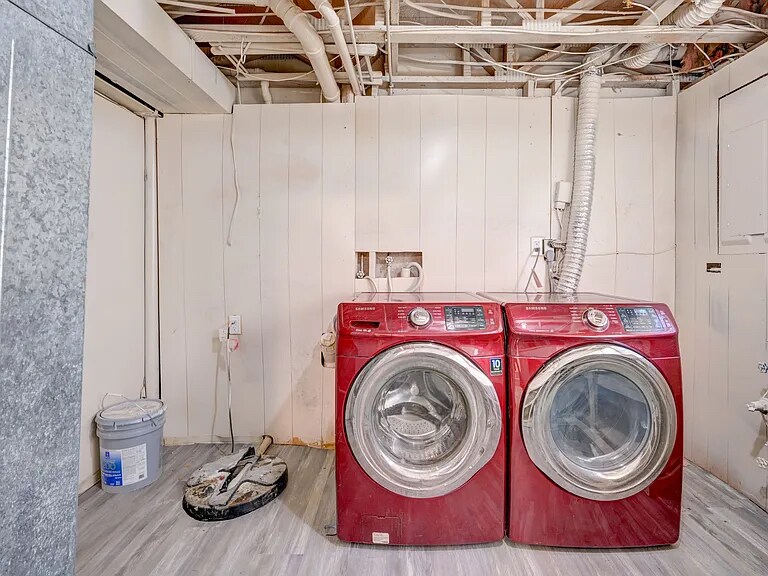 Building Photo - 416 Valiant Cir