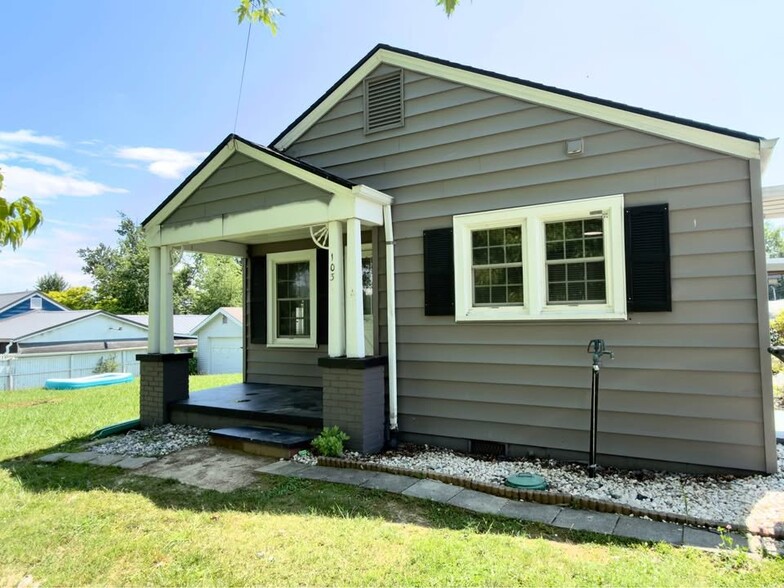 Building Photo - 103 Pelican Ln
