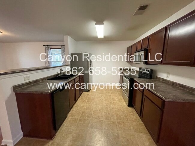 Building Photo - 177 Sagebrook Dr