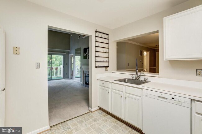 Building Photo - 12912 Churchill Ridge Cir