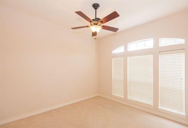 Building Photo - 2313 Echo Harbor Dr