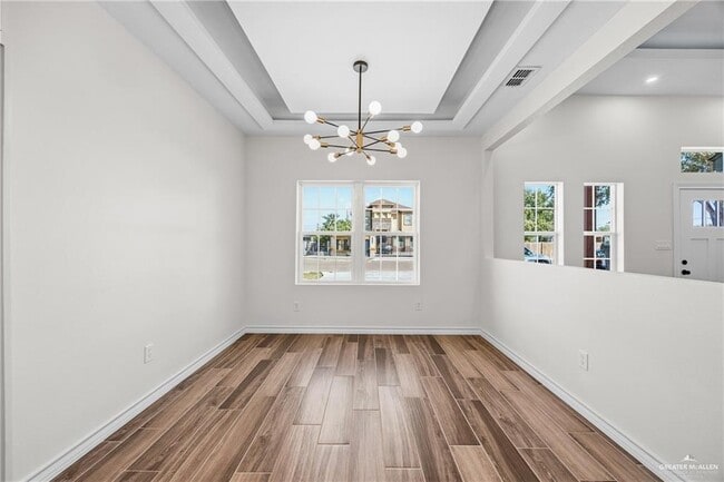 Building Photo - 14 Nominee St