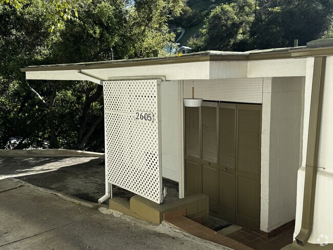 Building Photo - 2605 Laurel Canyon Blvd