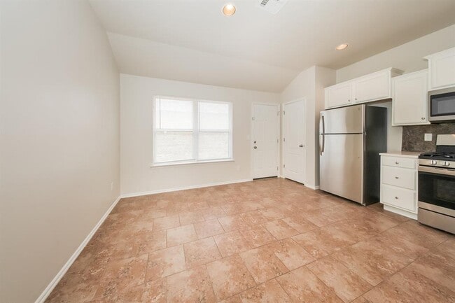 Building Photo - 4601 Wagner Lake Dr