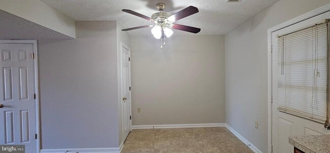 Building Photo - 225 Nottoway Dr