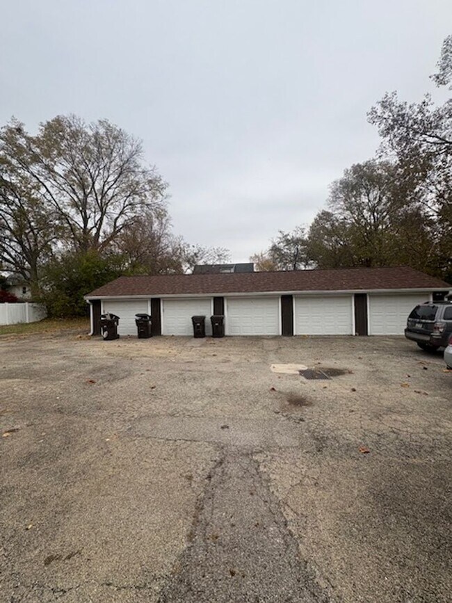 Building Photo - 3406 N Missouri Ave