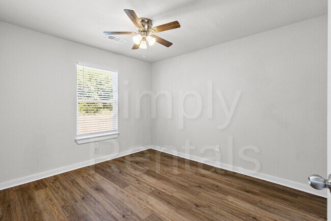 Building Photo - 401 Mcilrath Rd