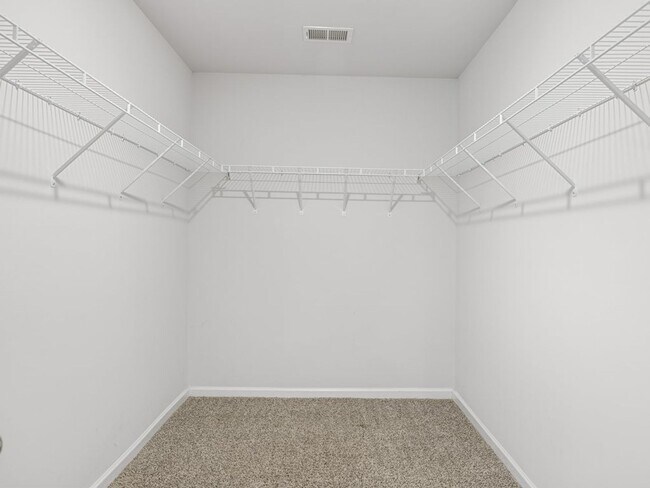 Building Photo - Stylish 3BR/2BA Home with Bonus Room in Gr...
