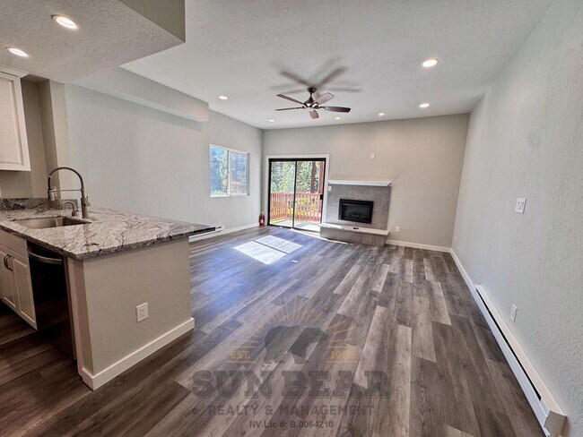 Building Photo - Beautiful 1 Bedroom!  Great Location!
