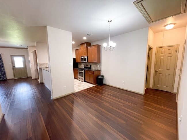 Building Photo - 3419 Hollow Mist Dr